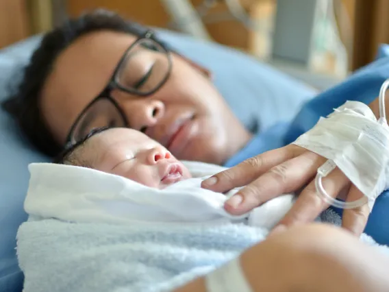 mom with newborn
