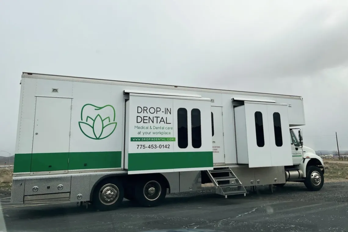 mobile dental clinic